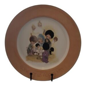 Precious Moments "Come Let Us Adore Him" collectible porcelain plate